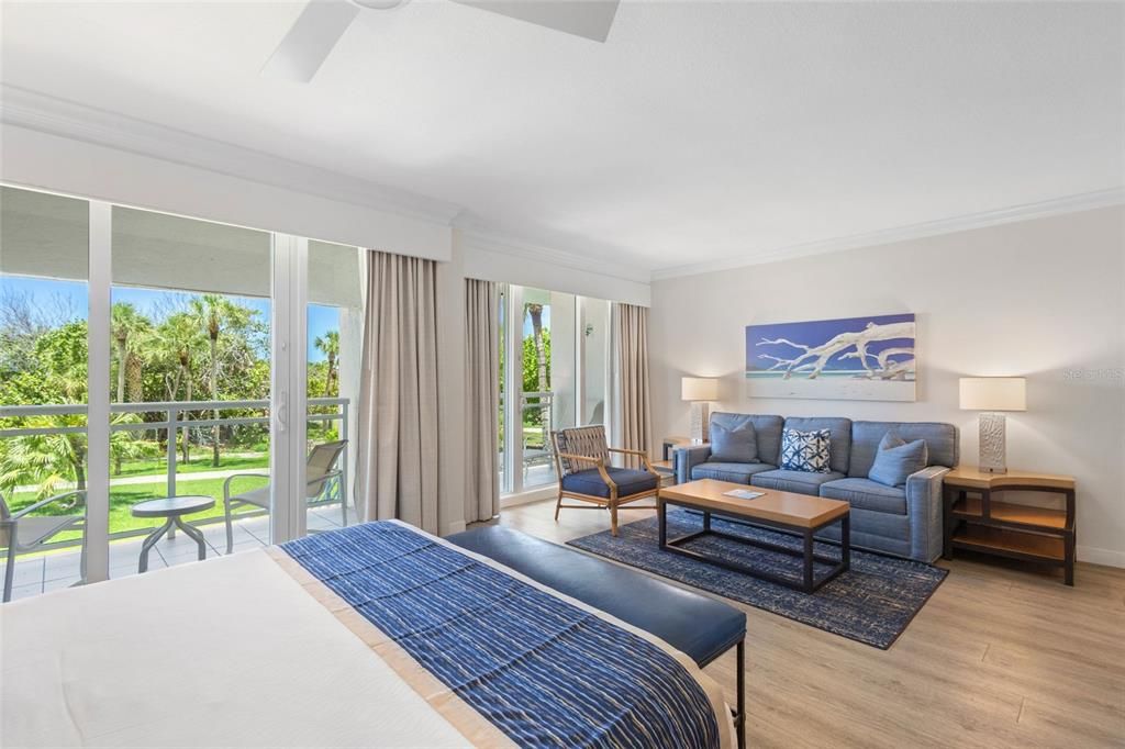 For Sale: $1,025,000 (1 beds, 1 baths, 640 Square Feet)