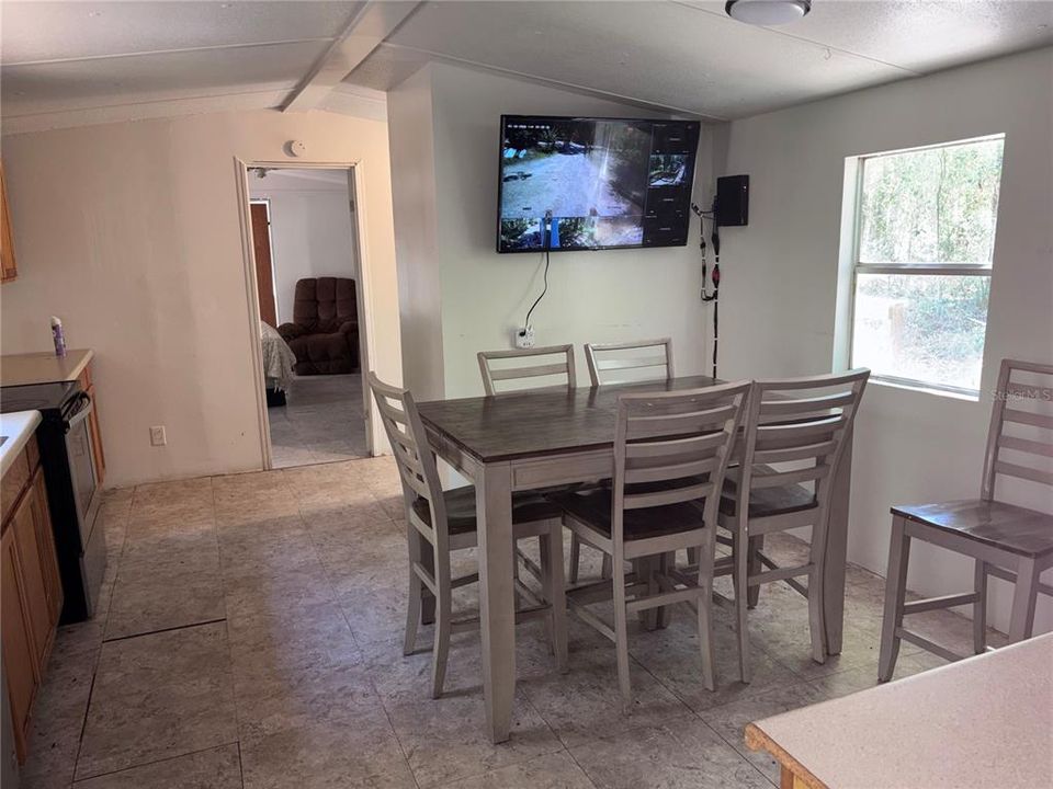 For Sale: $104,900 (3 beds, 2 baths, 1064 Square Feet)