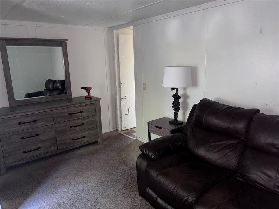 For Sale: $104,900 (3 beds, 2 baths, 1064 Square Feet)