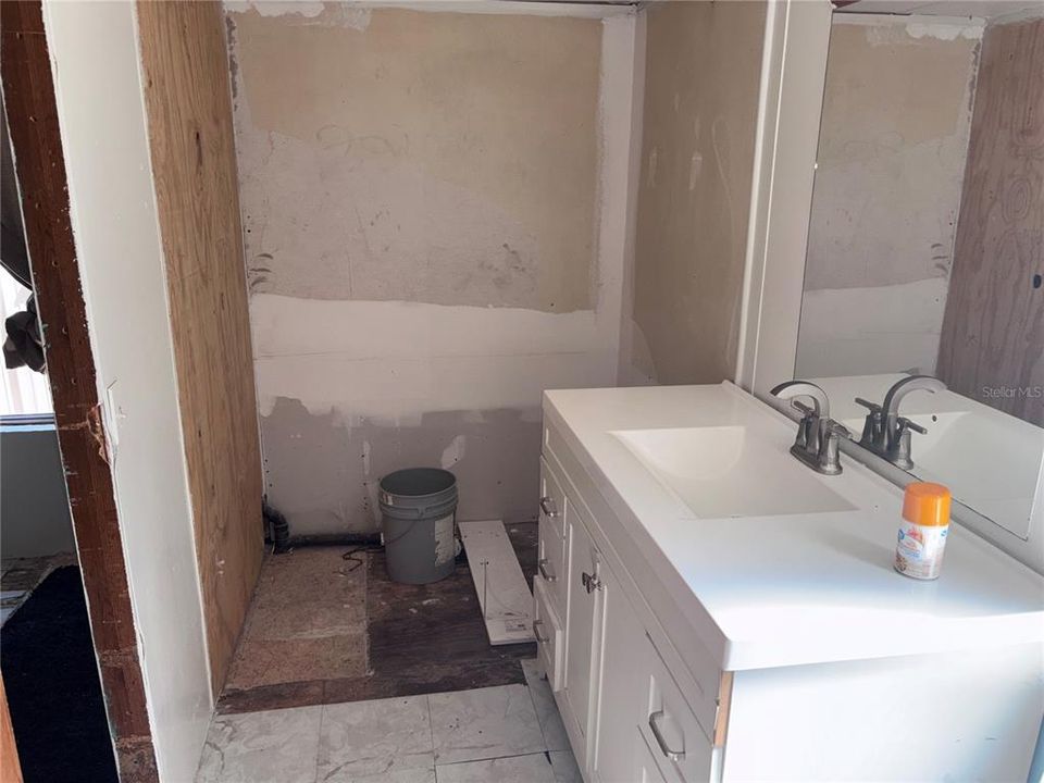 For Sale: $104,900 (3 beds, 2 baths, 1064 Square Feet)