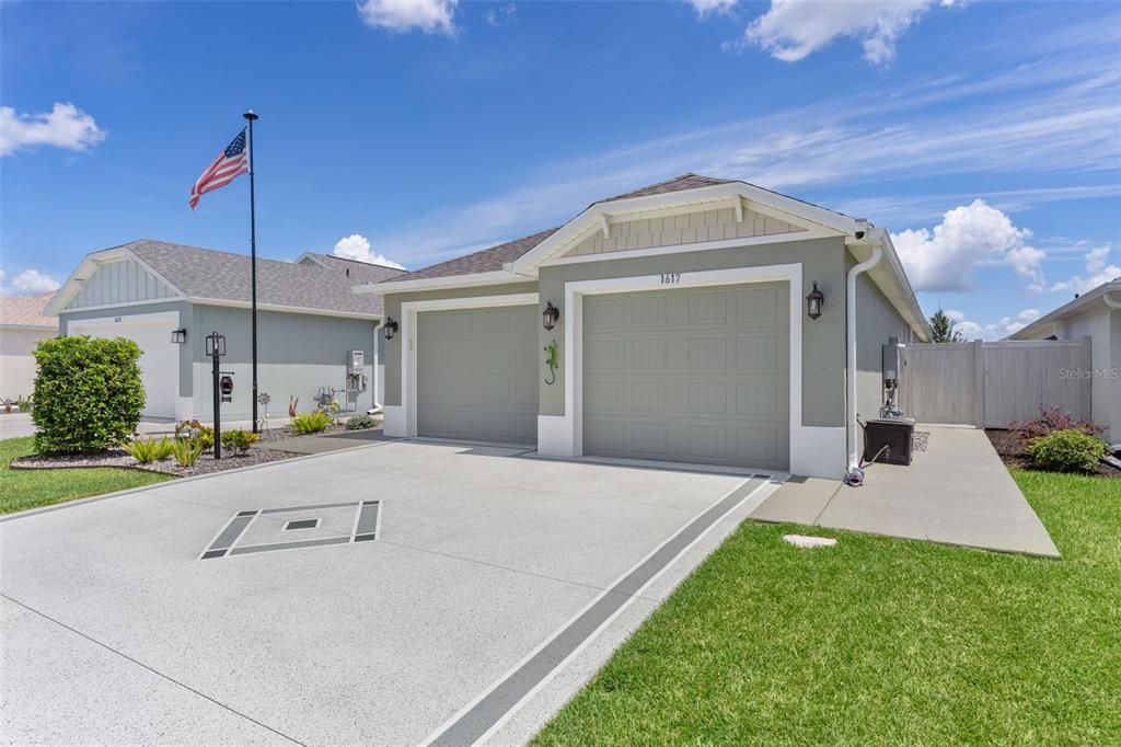 For Sale: $417,500 (3 beds, 2 baths, 1497 Square Feet)