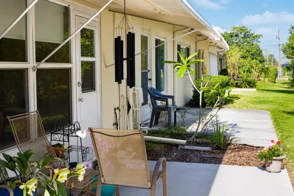 Active With Contract: $159,500 (2 beds, 2 baths, 1185 Square Feet)