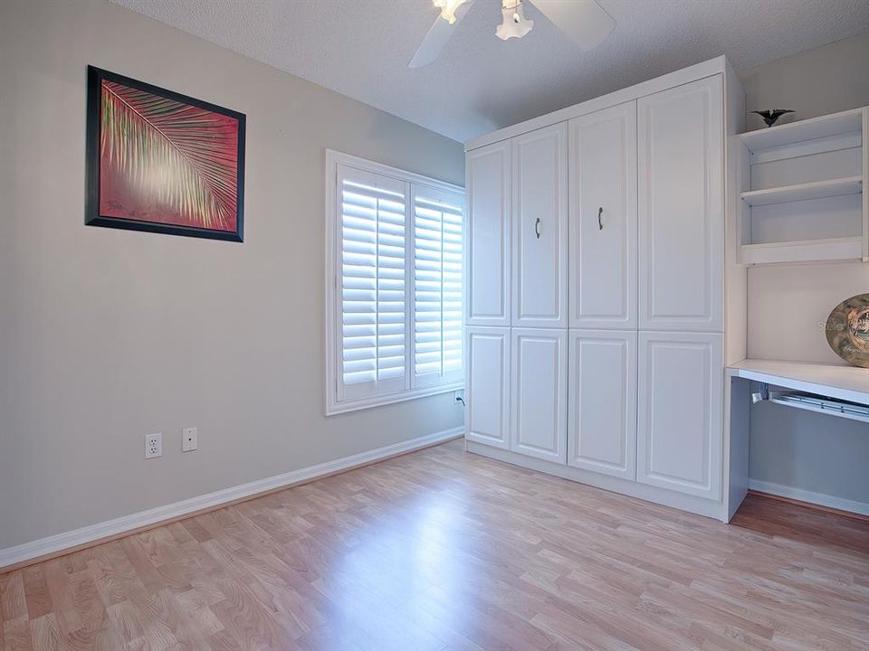 For Rent: $2,350 (2 beds, 2 baths, 1102 Square Feet)