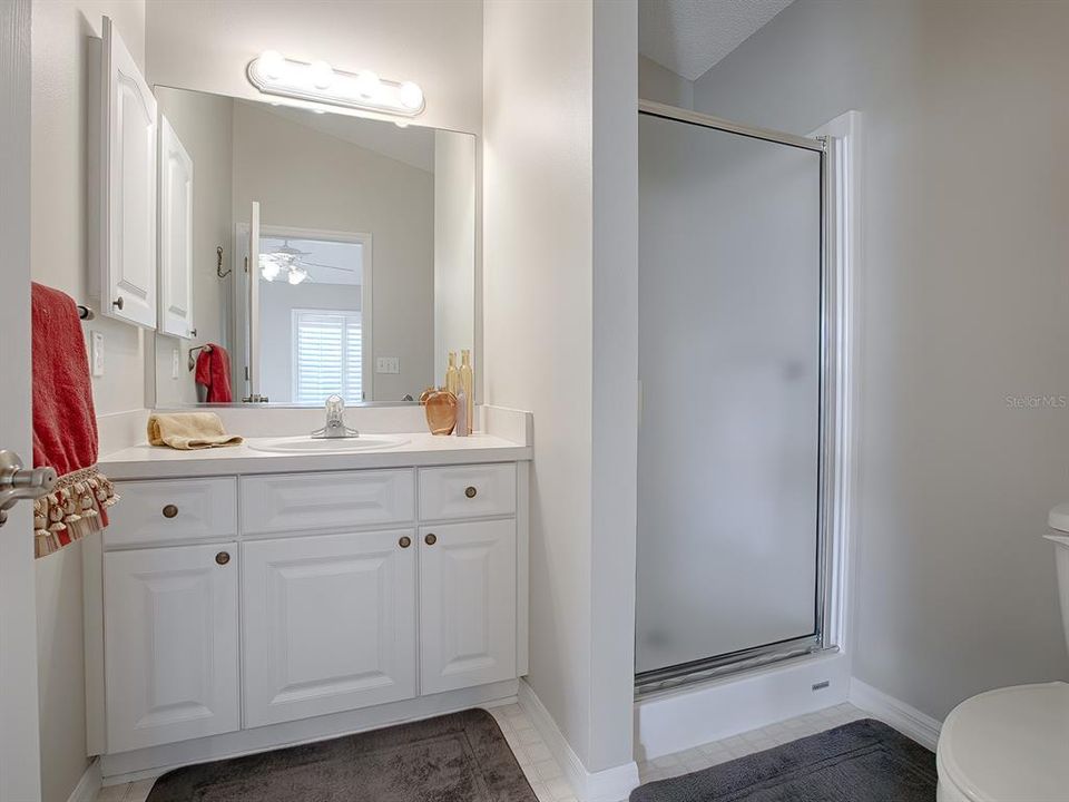 For Rent: $2,350 (2 beds, 2 baths, 1102 Square Feet)