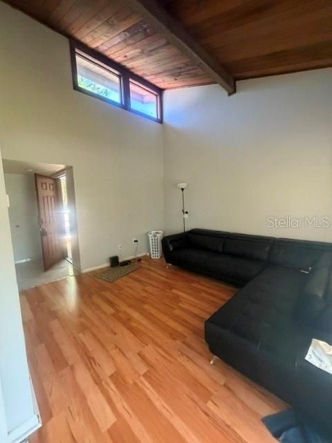 For Sale: $130,000 (1 beds, 1 baths, 591 Square Feet)