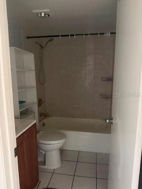 For Sale: $130,000 (1 beds, 1 baths, 591 Square Feet)