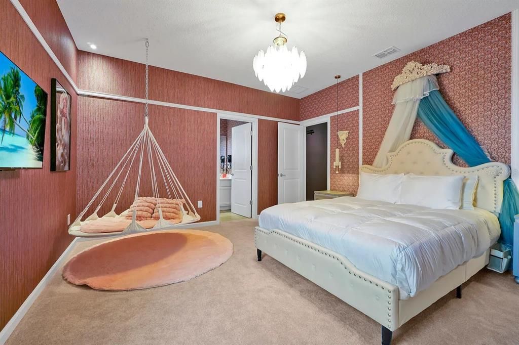 For Sale: $1,339,000 (12 beds, 11 baths, 4954 Square Feet)