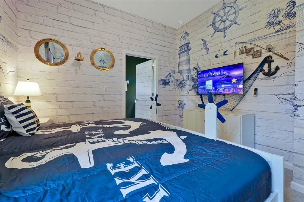 For Sale: $1,339,000 (12 beds, 11 baths, 4954 Square Feet)