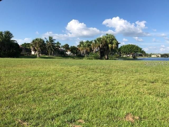 На продажу: $69,000 (0.22 acres)