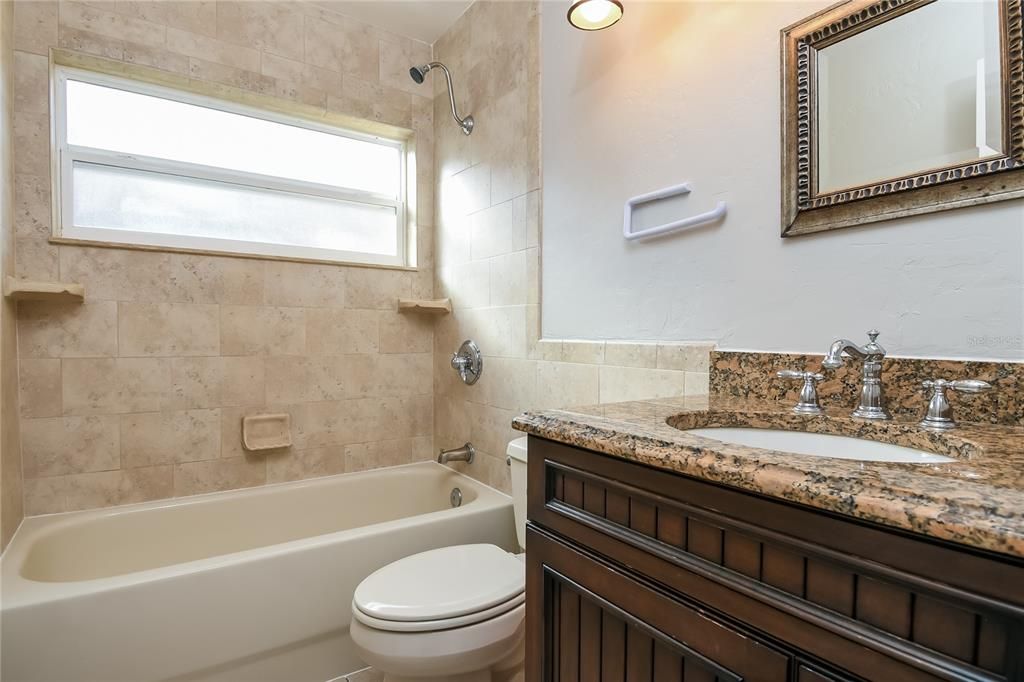 В аренду: $2,330 (3 спален, 2 ванн, 1518 Квадратных фут)