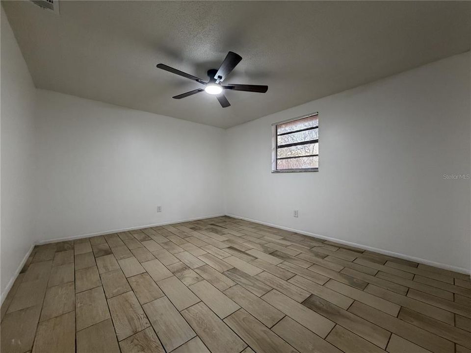 For Sale: $439,000 (4 beds, 0 baths, 1441 Square Feet)
