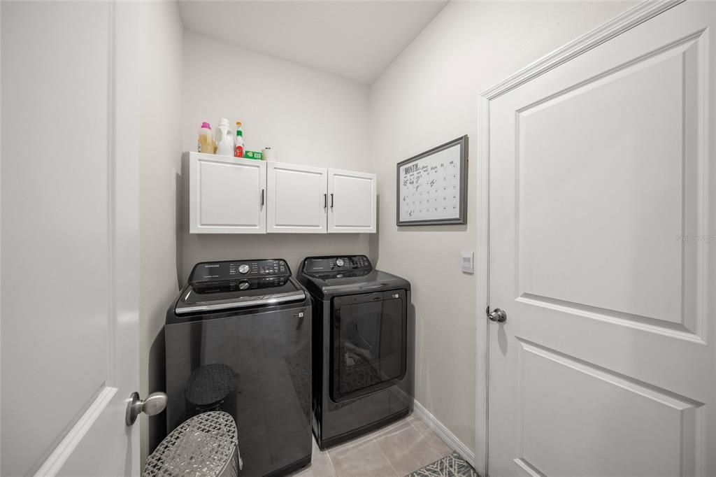 En Venta: $525,000 (4 camas, 2 baños, 2051 Pies cuadrados)