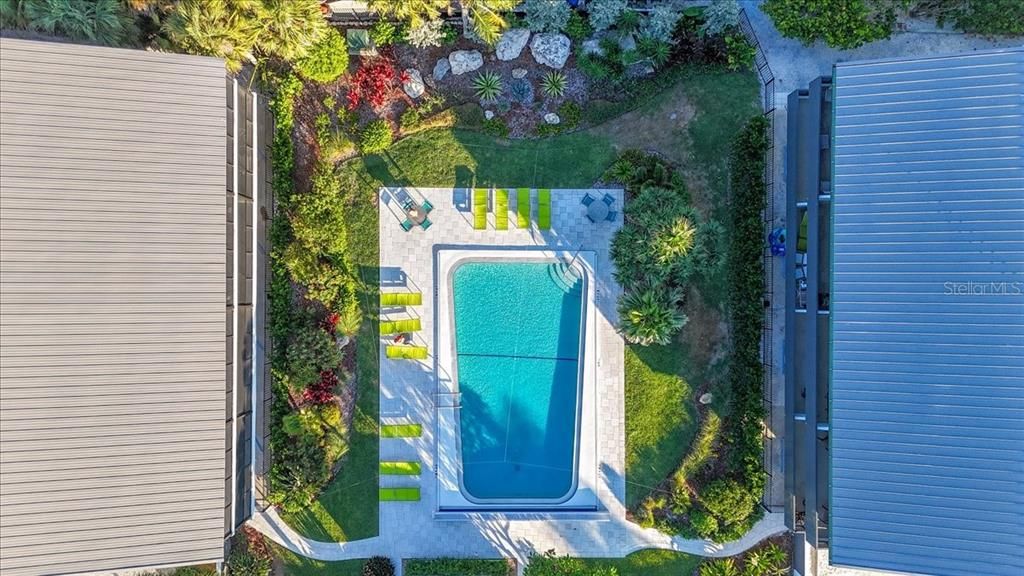 На продажу: $875,000 (2 спален, 2 ванн, 1281 Квадратных фут)