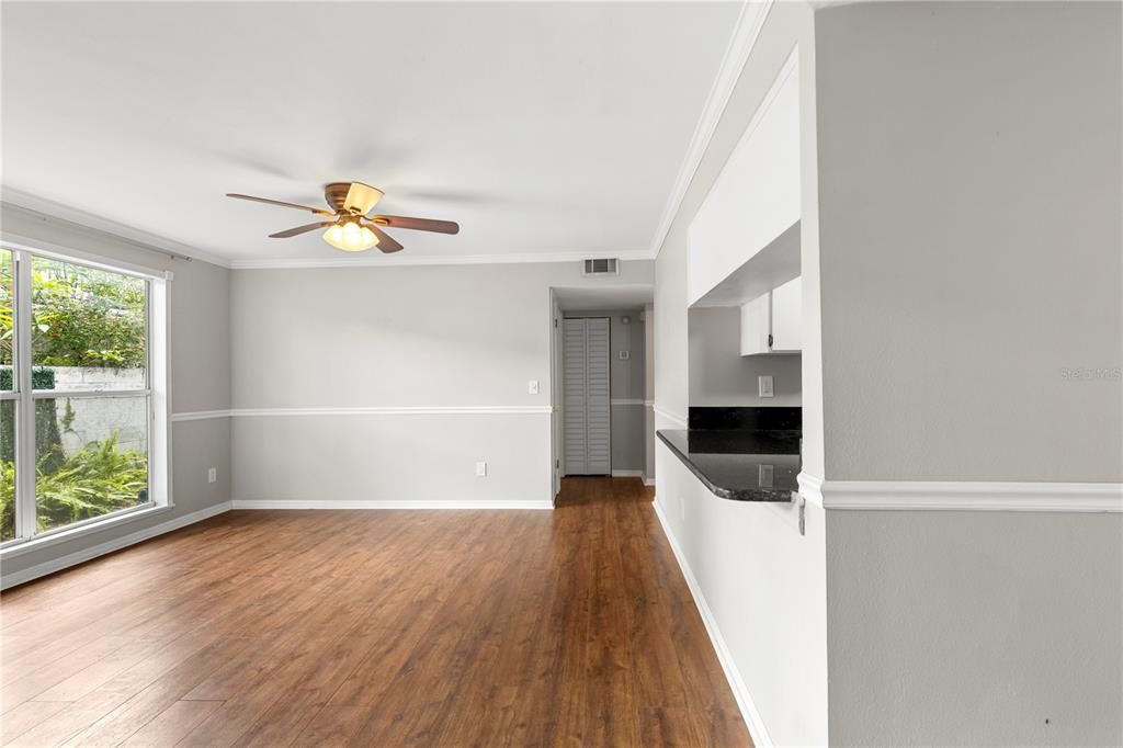 En Venta: $315,000 (2 camas, 2 baños, 741 Pies cuadrados)