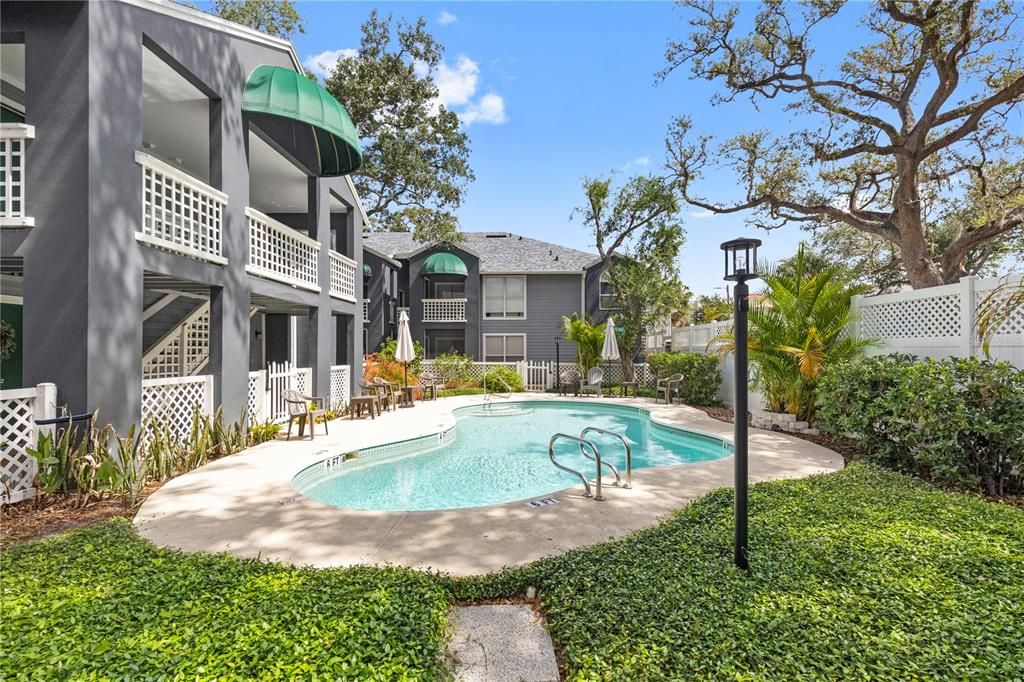 En Venta: $315,000 (2 camas, 2 baños, 741 Pies cuadrados)