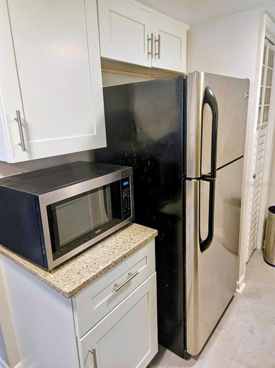 На продажу: $139,000 (2 спален, 2 ванн, 912 Квадратных фут)
