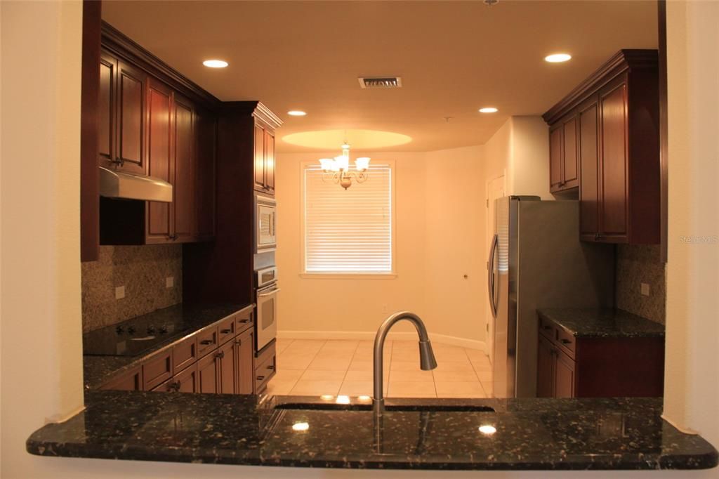 For Rent: $2,795 (2 beds, 2 baths, 2162 Square Feet)