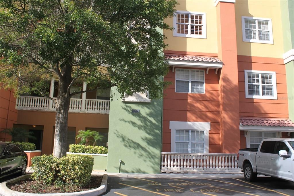 For Rent: $2,795 (2 beds, 2 baths, 2162 Square Feet)