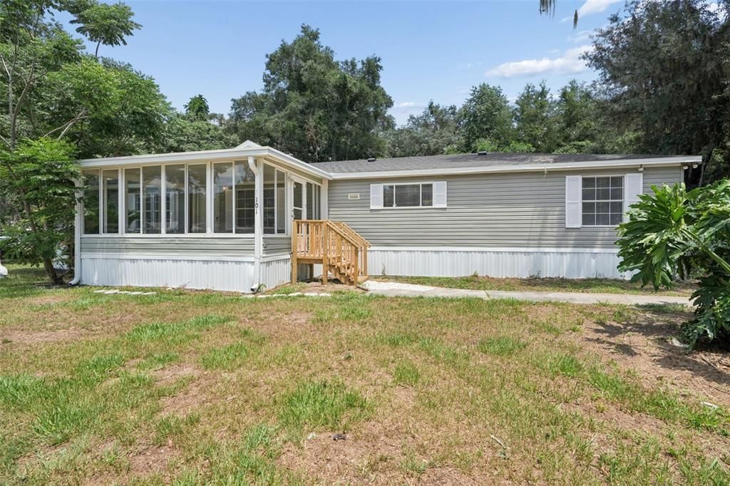 En Venta: $219,900 (4 camas, 2 baños, 1890 Pies cuadrados)
