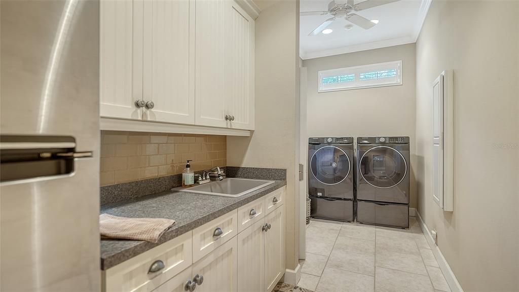 En Venta: $2,500,000 (4 camas, 3 baños, 4778 Pies cuadrados)
