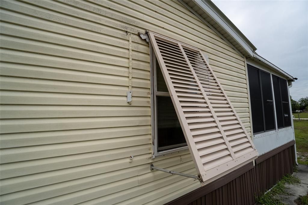 For Sale: $119,000 (2 beds, 2 baths, 1134 Square Feet)