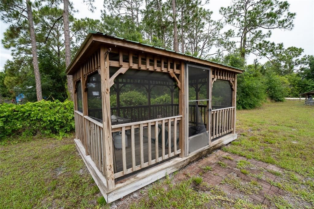 For Sale: $119,000 (2 beds, 2 baths, 1134 Square Feet)