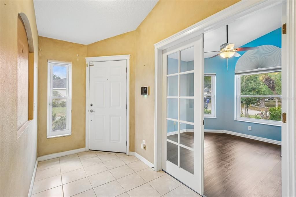 Active With Contract: $270,000 (3 beds, 2 baths, 1530 Square Feet)