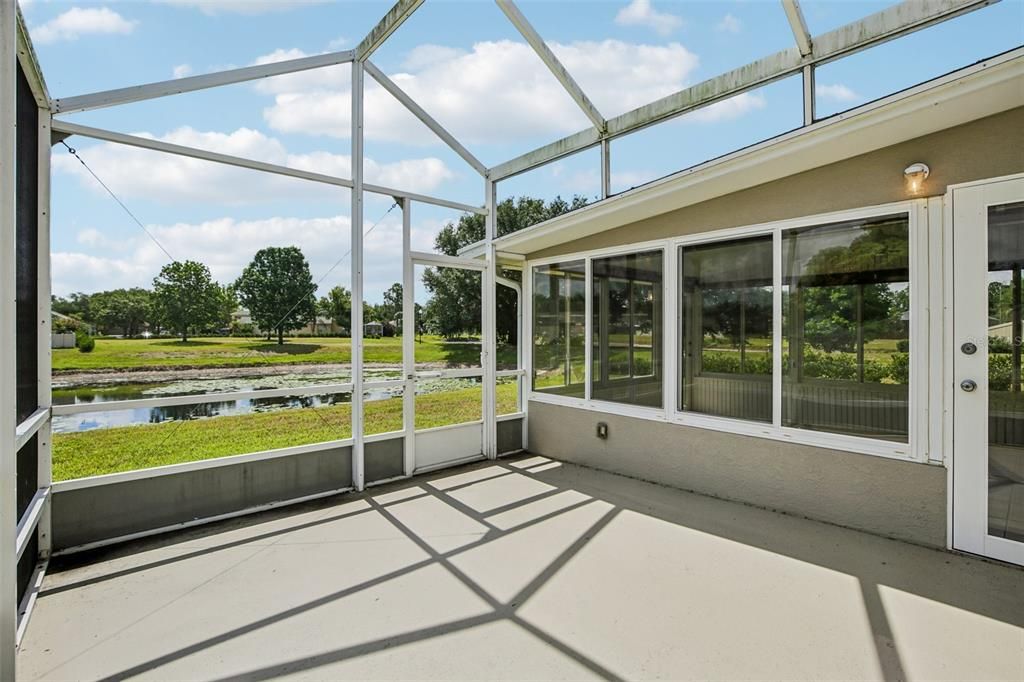 Active With Contract: $270,000 (3 beds, 2 baths, 1530 Square Feet)