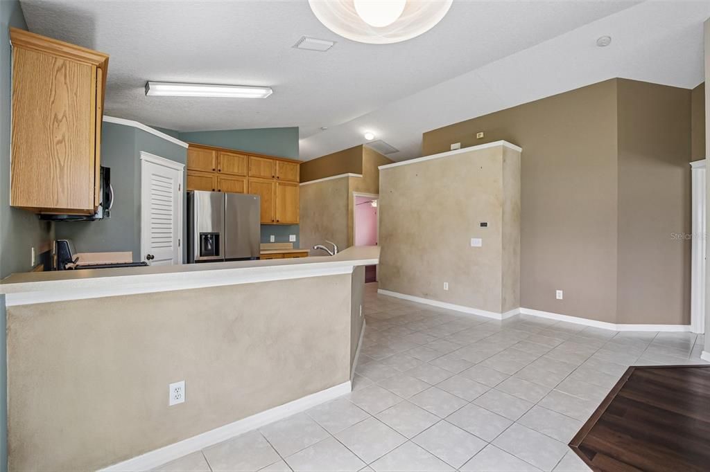 Active With Contract: $270,000 (3 beds, 2 baths, 1530 Square Feet)