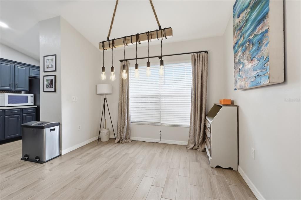 En Venta: $324,900 (3 camas, 2 baños, 1592 Pies cuadrados)