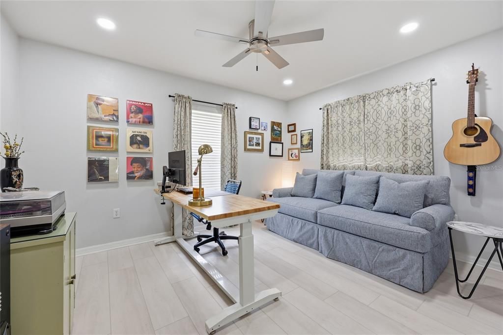 En Venta: $324,900 (3 camas, 2 baños, 1592 Pies cuadrados)
