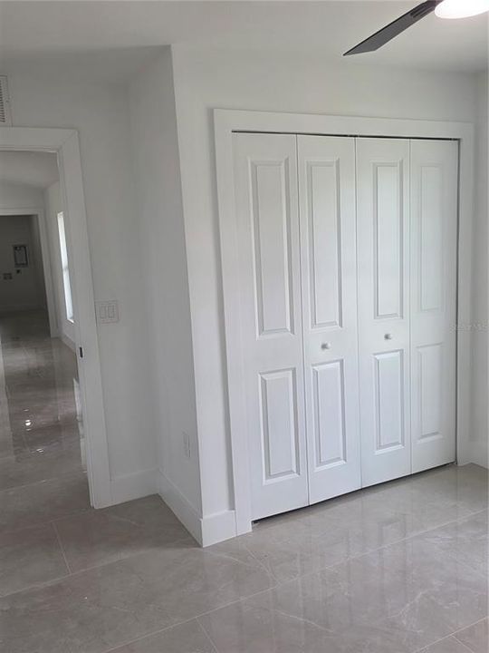 На продажу: $339,900 (4 спален, 3 ванн, 1684 Квадратных фут)