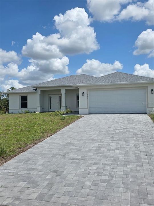 На продажу: $339,900 (4 спален, 3 ванн, 1684 Квадратных фут)