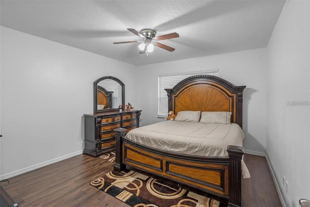 For Rent: $2,600 (4 beds, 2 baths, 2092 Square Feet)