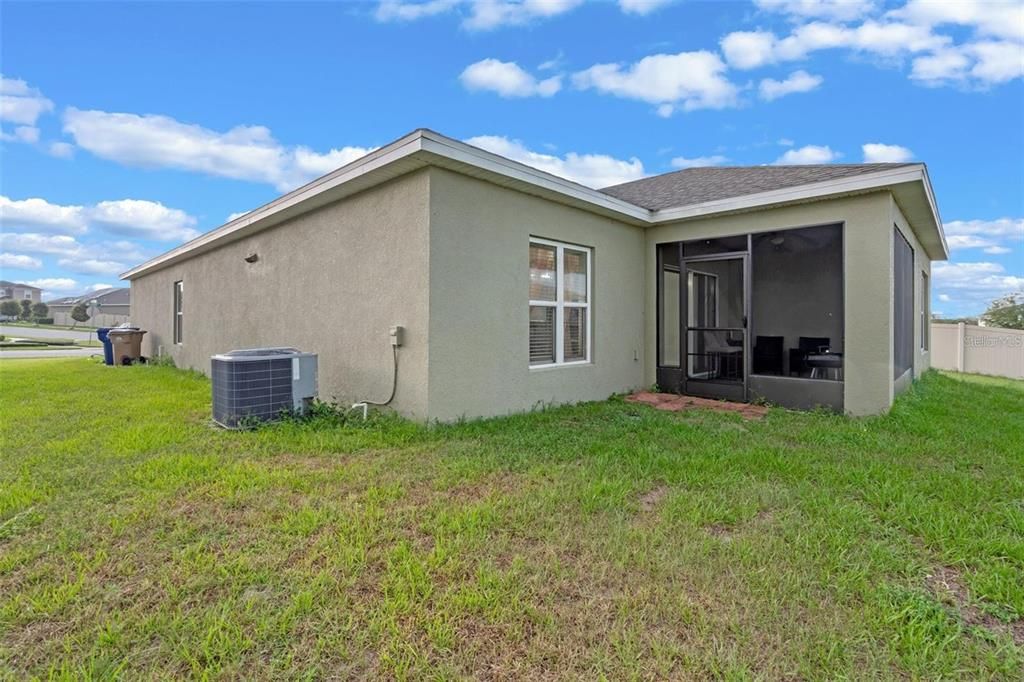 For Rent: $2,600 (4 beds, 2 baths, 2092 Square Feet)