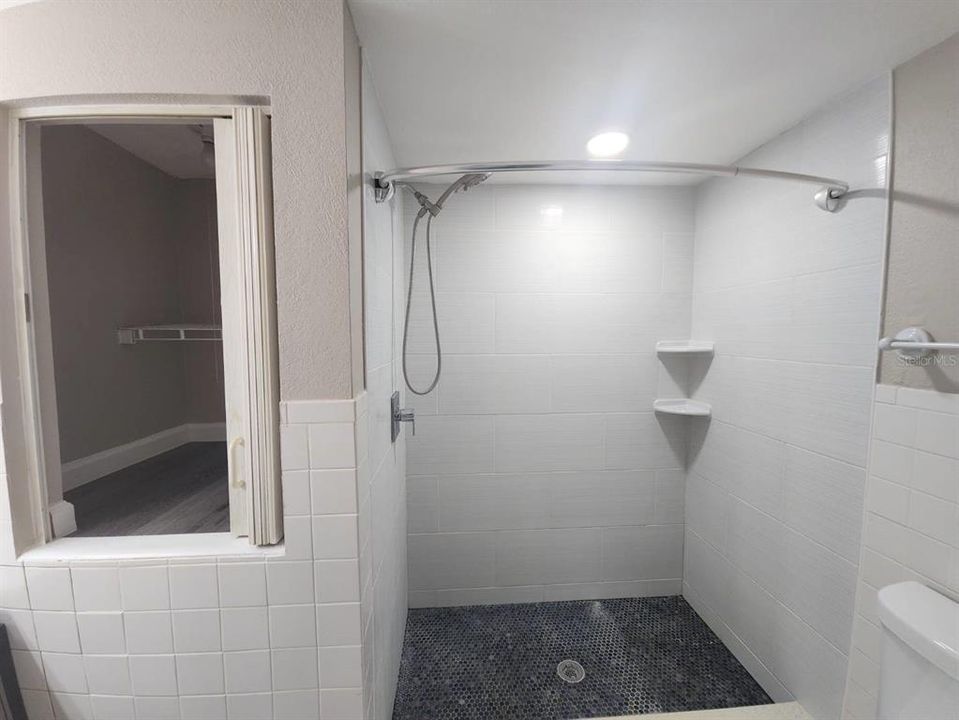 For Sale: $235,000 (2 beds, 2 baths, 1335 Square Feet)