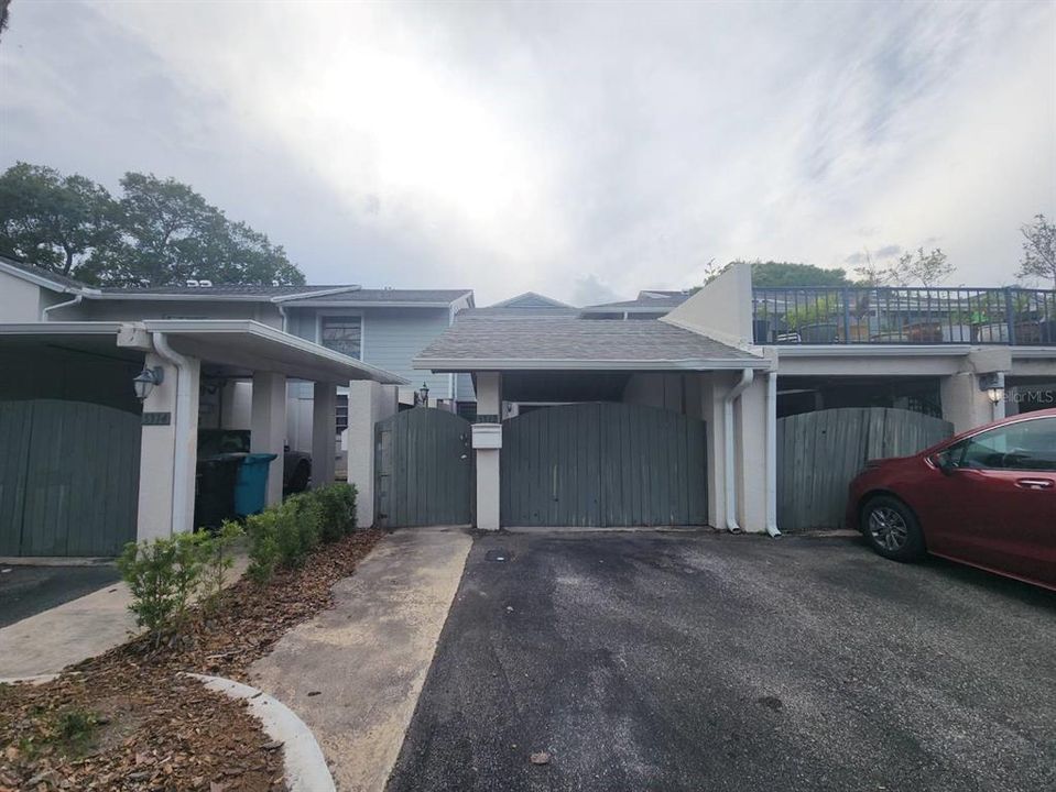For Sale: $235,000 (2 beds, 2 baths, 1335 Square Feet)