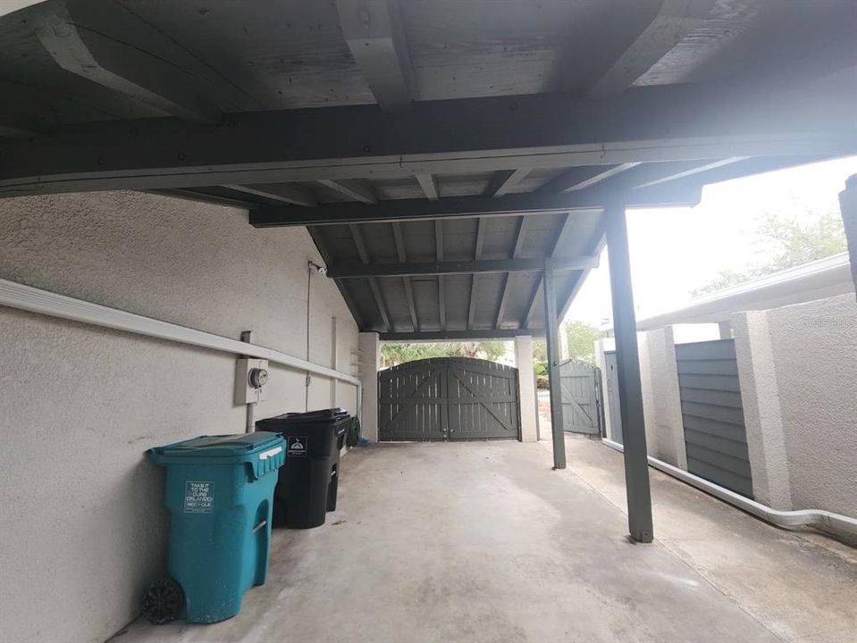 For Sale: $235,000 (2 beds, 2 baths, 1335 Square Feet)