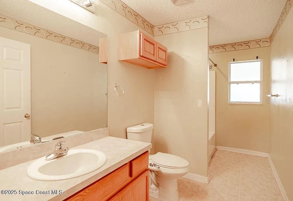 For Rent: $2,650 (4 beds, 3 baths, 2455 Square Feet)