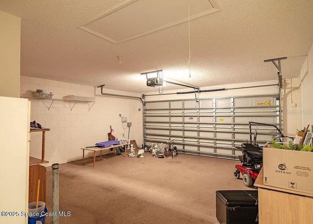 For Rent: $2,650 (4 beds, 3 baths, 2455 Square Feet)