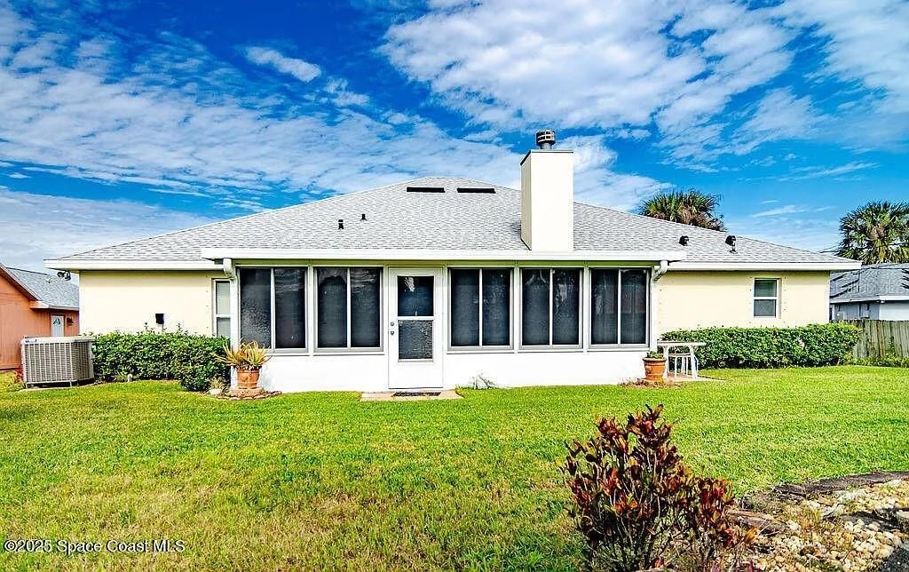 For Rent: $2,650 (4 beds, 3 baths, 2455 Square Feet)