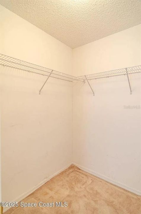 For Rent: $2,650 (4 beds, 3 baths, 2455 Square Feet)