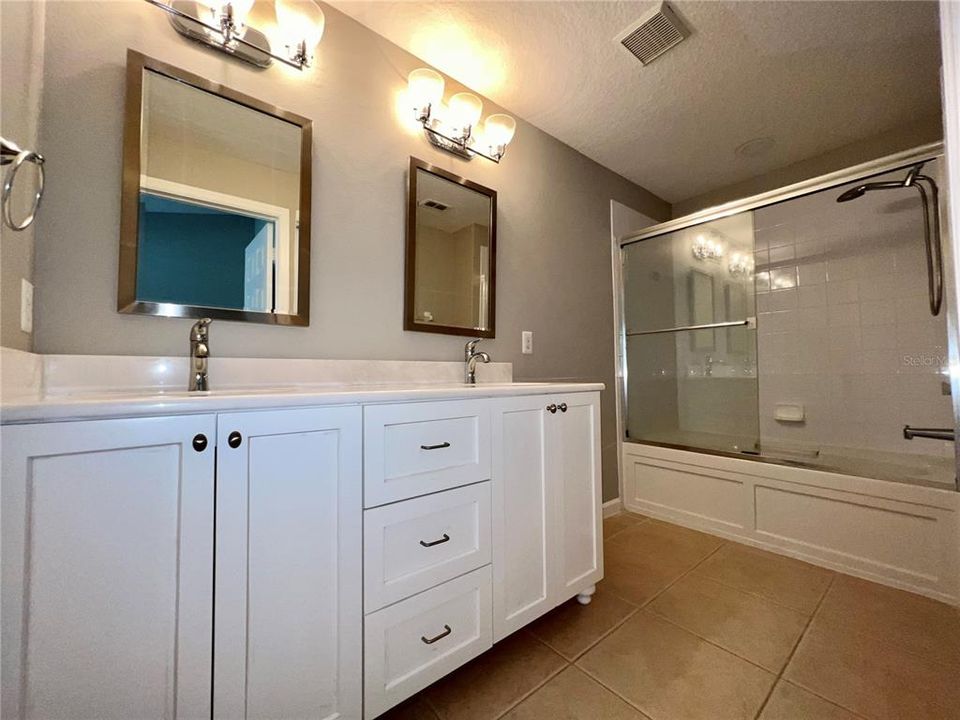 For Rent: $2,250 (2 beds, 2 baths, 1550 Square Feet)