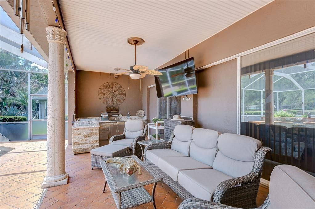 En Venta: $725,000 (4 camas, 3 baños, 2655 Pies cuadrados)