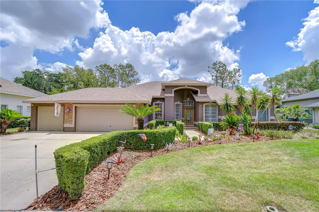 En Venta: $725,000 (4 camas, 3 baños, 2655 Pies cuadrados)