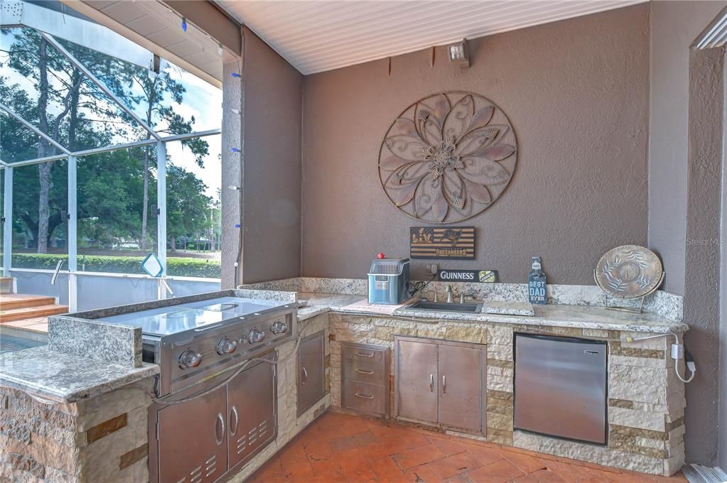 En Venta: $725,000 (4 camas, 3 baños, 2655 Pies cuadrados)