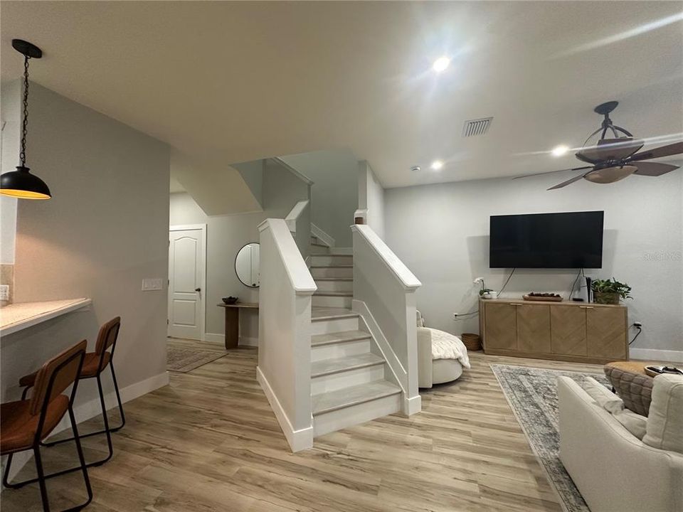 For Rent: $2,200 (3 beds, 2 baths, 1513 Square Feet)