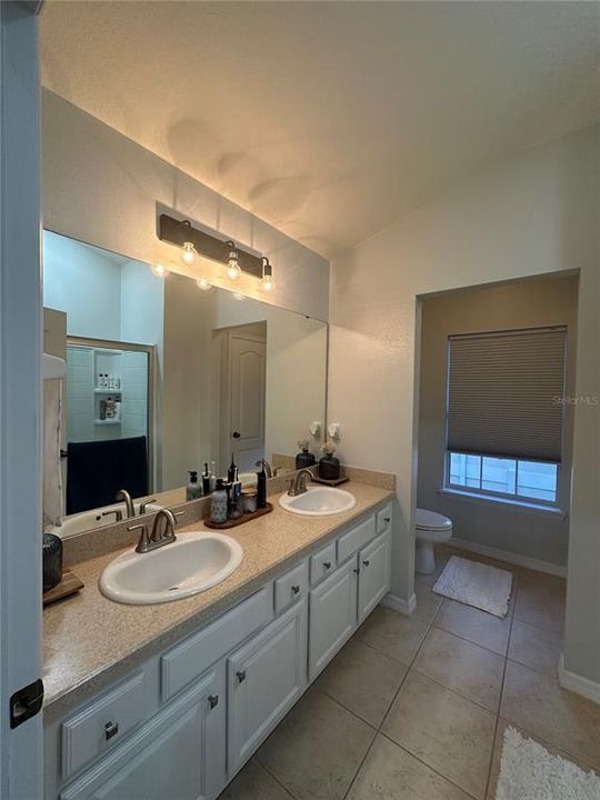 For Rent: $2,200 (3 beds, 2 baths, 1513 Square Feet)
