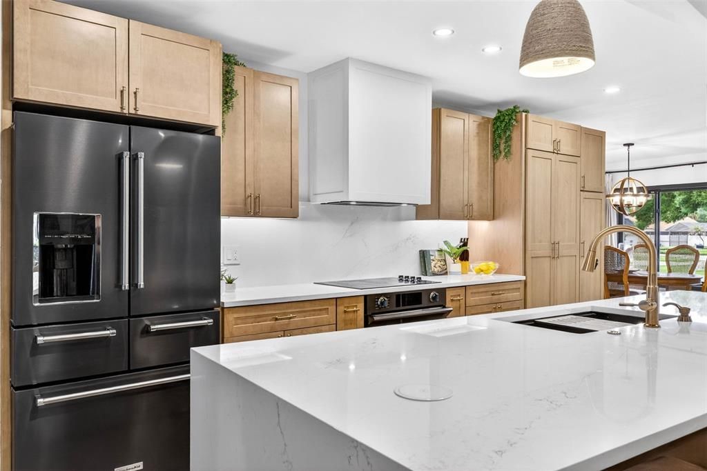 For Sale: $700,000 (3 beds, 3 baths, 3371 Square Feet)