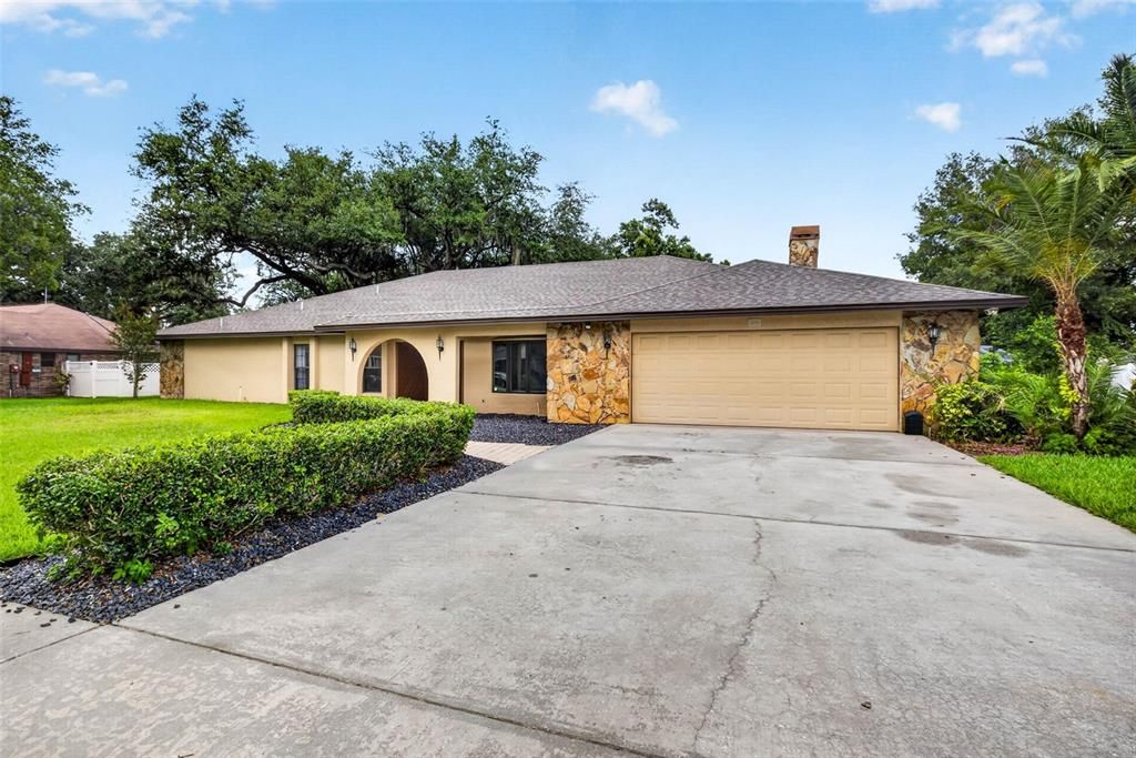 For Sale: $700,000 (3 beds, 3 baths, 3371 Square Feet)
